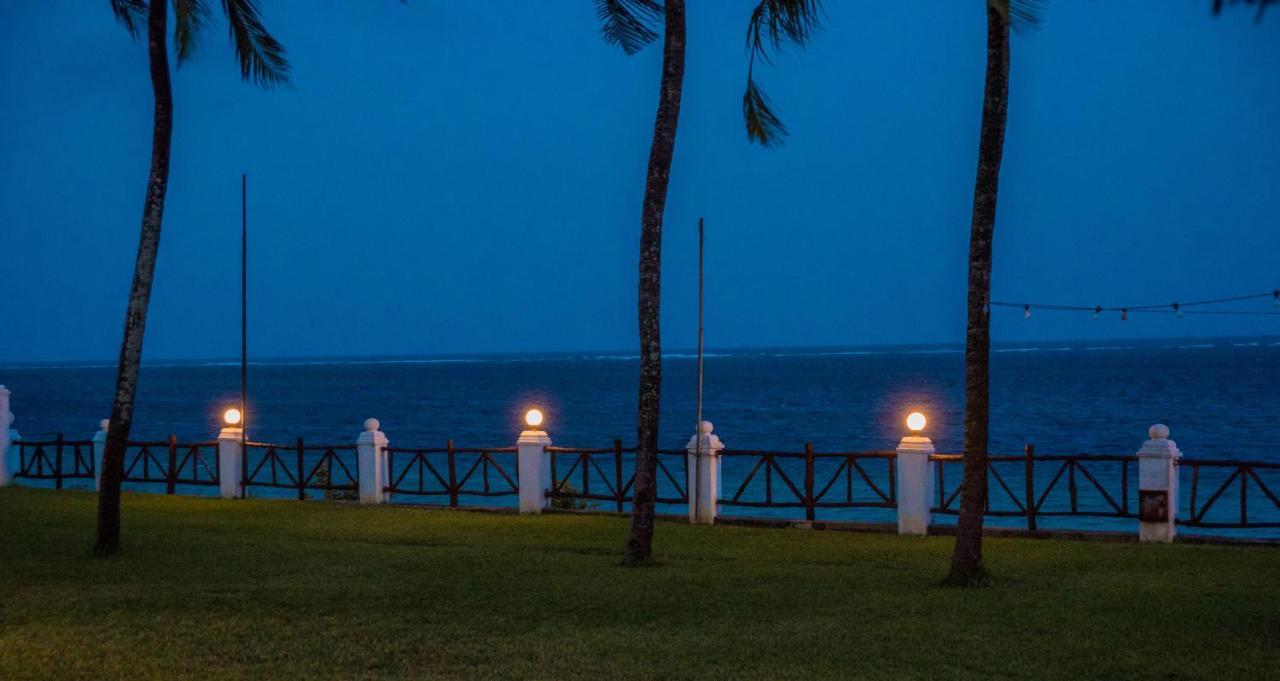 Nyali Beach Holiday Resort Экстерьер фото